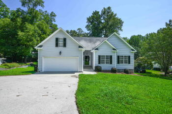 106 Knollwood Dr , Jamestown,  27282