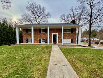 1715 W Market St Room 3, Greensboro,  27403