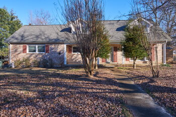 1716 Woodside Dr. , Springfield,  37172