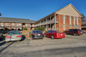 2414 Memorial Blvd. 4, Springfield,  37172