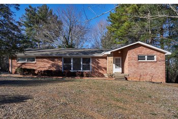 512 S Pawnee Dr. , Springfield,  37172