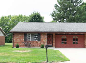 3164 Honeysuckle Rd , Troy,  45373