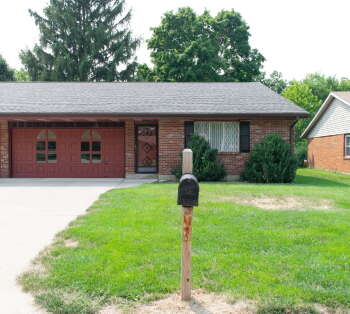 3160 Honeysuckle Rd , Troy,  45373