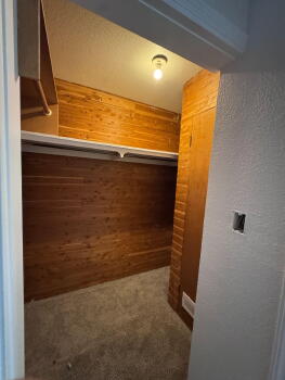 2445 Town Circle Room 9, Sacramento,  95821