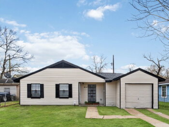 4814 Burma Road , Houston,  77033