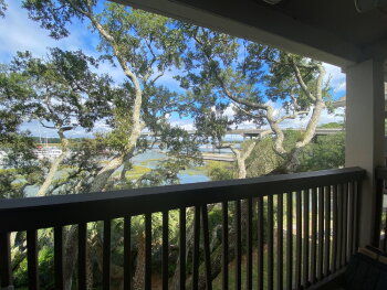 70 Helmsman Way 1424, Hilton Head Island,  29928