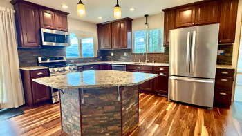 5833 East Yellowstone Trail , Coeur d'Alene,  83814