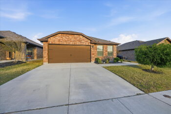 9308 Desertrock Rd , Fort Worth,  76131