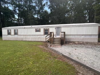 402 B Lindell Rd , Stantonsburg,  27883