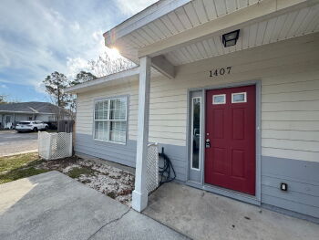 1407 East 14th St , Lynnhaven,  32444