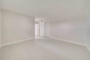 921 Sw 74th Ter 102A, North Lauderdale,  33068