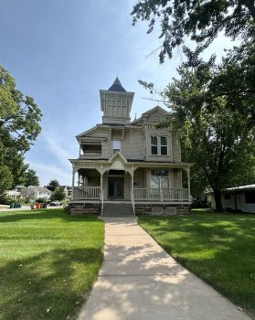 1501 State St B , Eau Claire,  54701