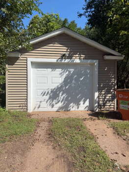 710 Summit Ave Garage , Eau Claire,  54703