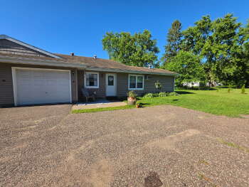 2338 Dorret Road Apt D, Eau Claire,  54703
