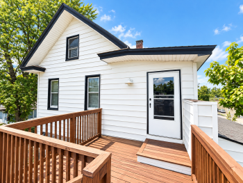 607 West Madison Street C, Durand,  54736
