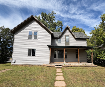 640 Broadway Street , Eau Claire,  54703