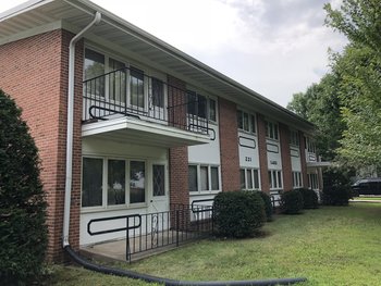 221 Lake St Apt 4 , Eau Claire,  54703