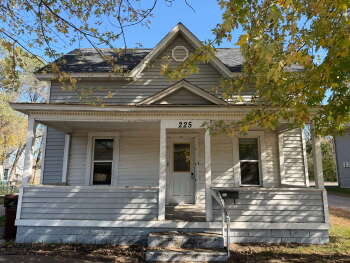 225 10th Ave , Eau Claire,  54703