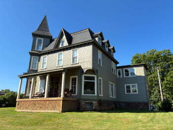 107 Elizabeth St Apt 4 , Eau Claire,  54703