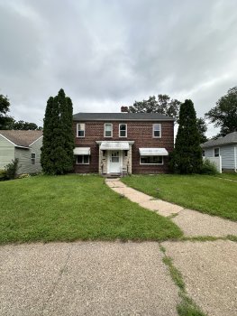 524 1/2 Fountain St Apt B , Eau Claire,  54703