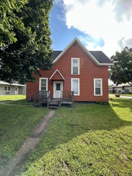 838 1/2 Menomonie St , Eau Claire,  54703