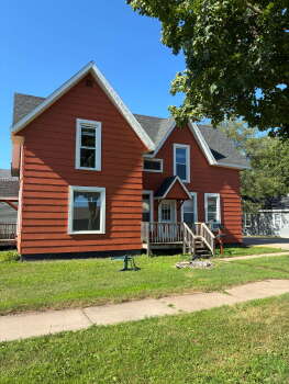 838 Menomonie St , Eau Claire,  54703