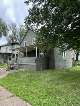 904 1st Ave , Eau Claire,  54703