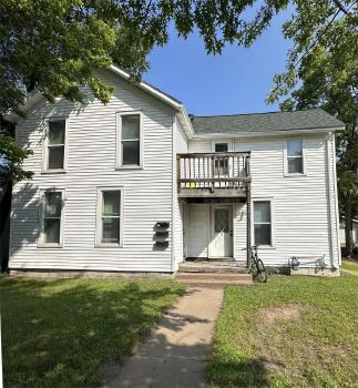 924 Water St Apt 2 , Eau Claire,  54703