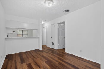 611 W Harding Blvd Apt 1 , San Antonio,  78221