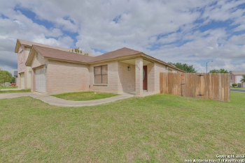 9302 Bending Crst , San Antonio,  78239