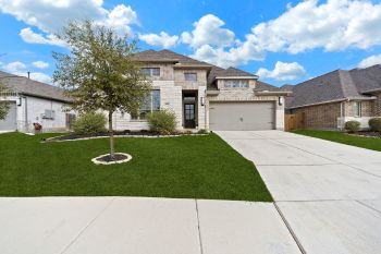 2981 Grove Way , Seguin,  78155