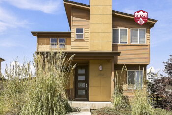 10229 Southlawn Cir , Commerce City,  80022