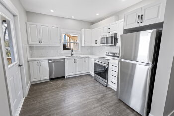 2 Willow St , Moncton,  E1E 3M9