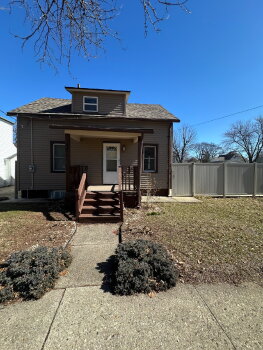 121 Hackett Street , Beloit,  53511