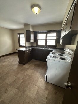 857 9th St , Beloit,  53511