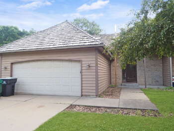 936 Sherwood Rd , Shoreview,  55126