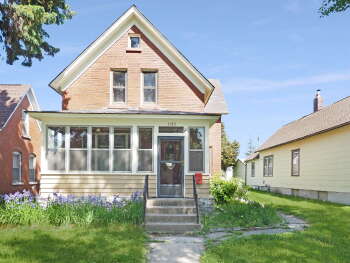 1182 Woodbridge St , Saint Paul,  55117