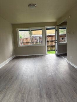 2831 Northeast Center Street Unit 1, Bremerton,  98310