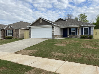 928 E Bunting St , Fayetteville,  72701
