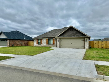 861 Sugar Loaf St , Prairie Grove,  72753