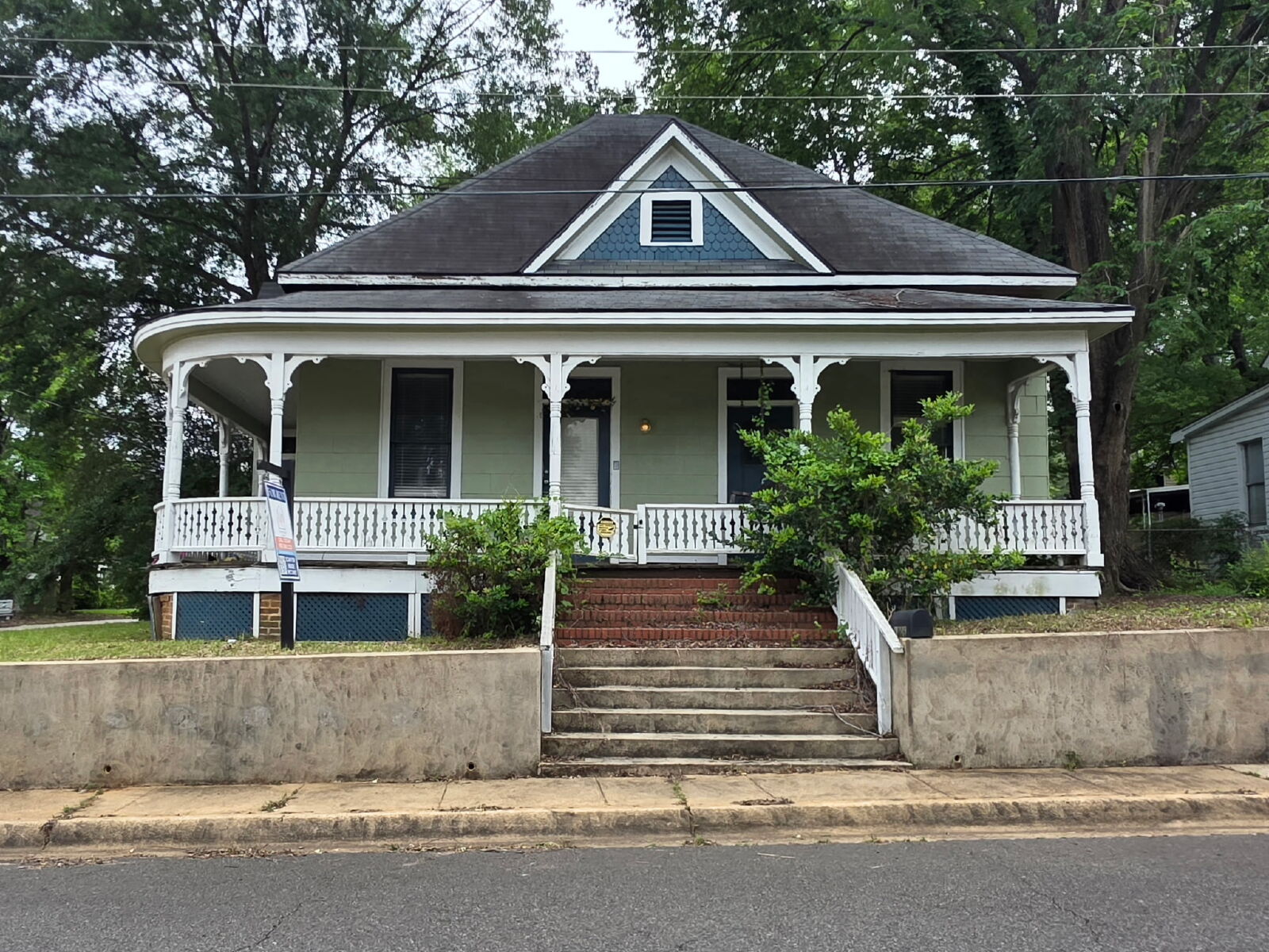 1006 East Houston Street , Marshall,  75670