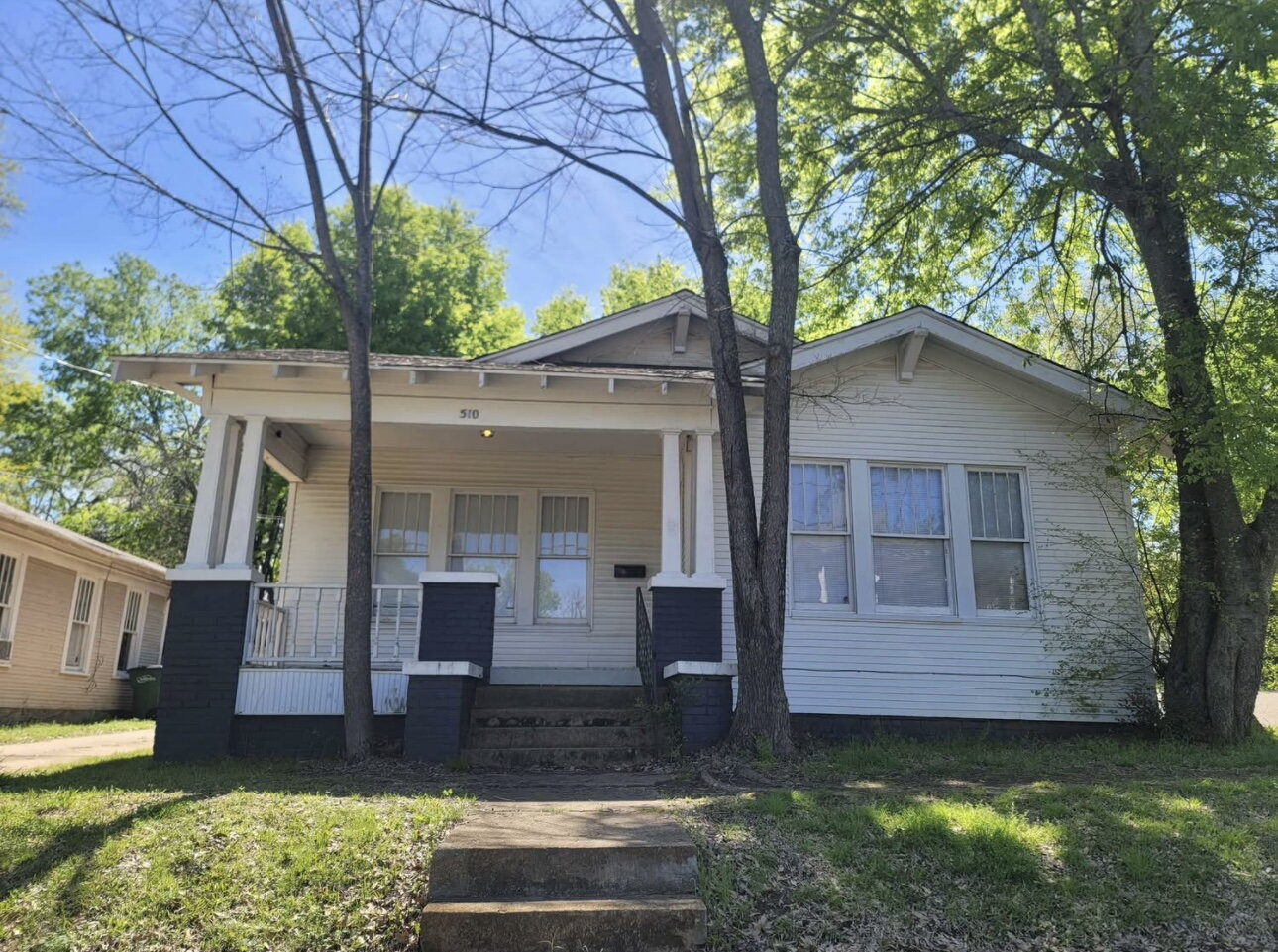 510 East Rusk Street , Marshall,  75670