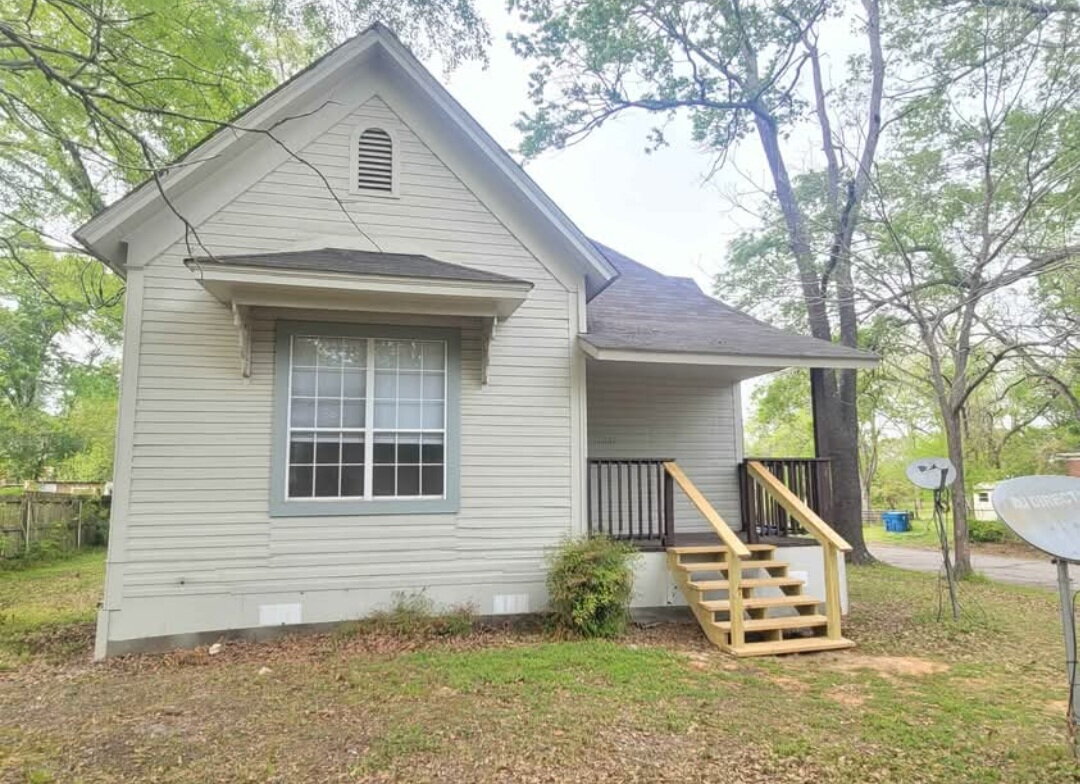 1207 E Fannin St , Marshall,  75670