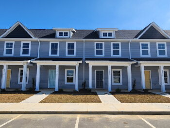 105-E Gracynn Ali Lane , Winterville,  28590