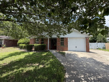 1477 Ben Gay Way , Hinesville,  31313