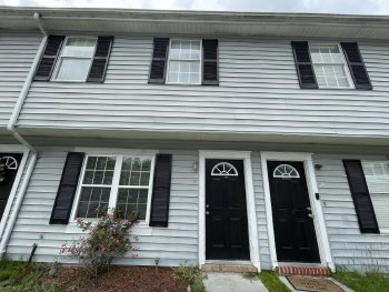 1100 Pineland Ave #3B , Hinesville,  31313