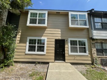 816 Lesa Street , Hinesville,  31313