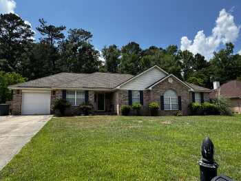 208 Easy Street , Hinesville,  31313