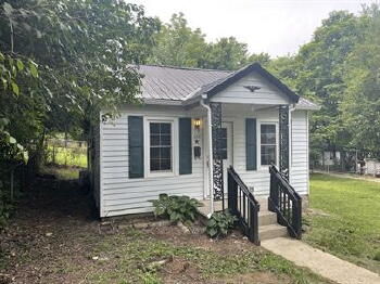 100 Bristol Avenue , Nicholasville,  40356