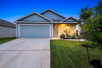 401 Alta Vista Terrace , Seguin,  78155